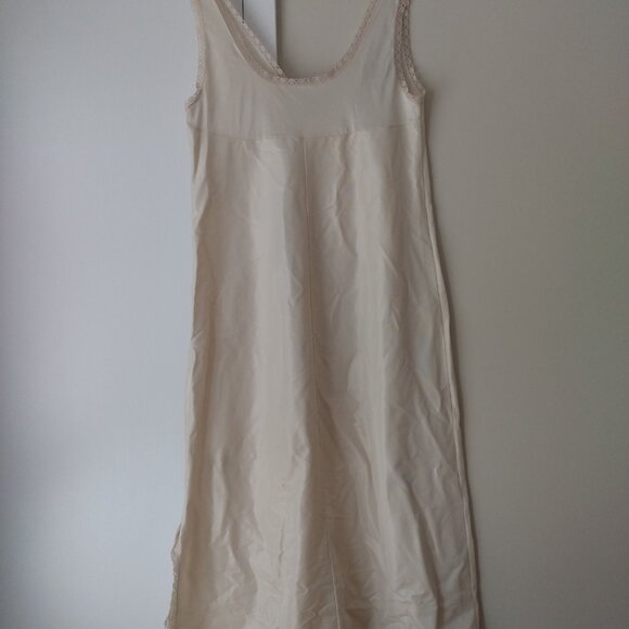 Vintage Full Slip 38" Bust 43" Hip Retro Undergarment Lingerie Plain Minimalist - Picture 11 of 13